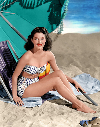 Illustration for article titled Swimsuits You'll Actually Want To Wear: The Retro Look
